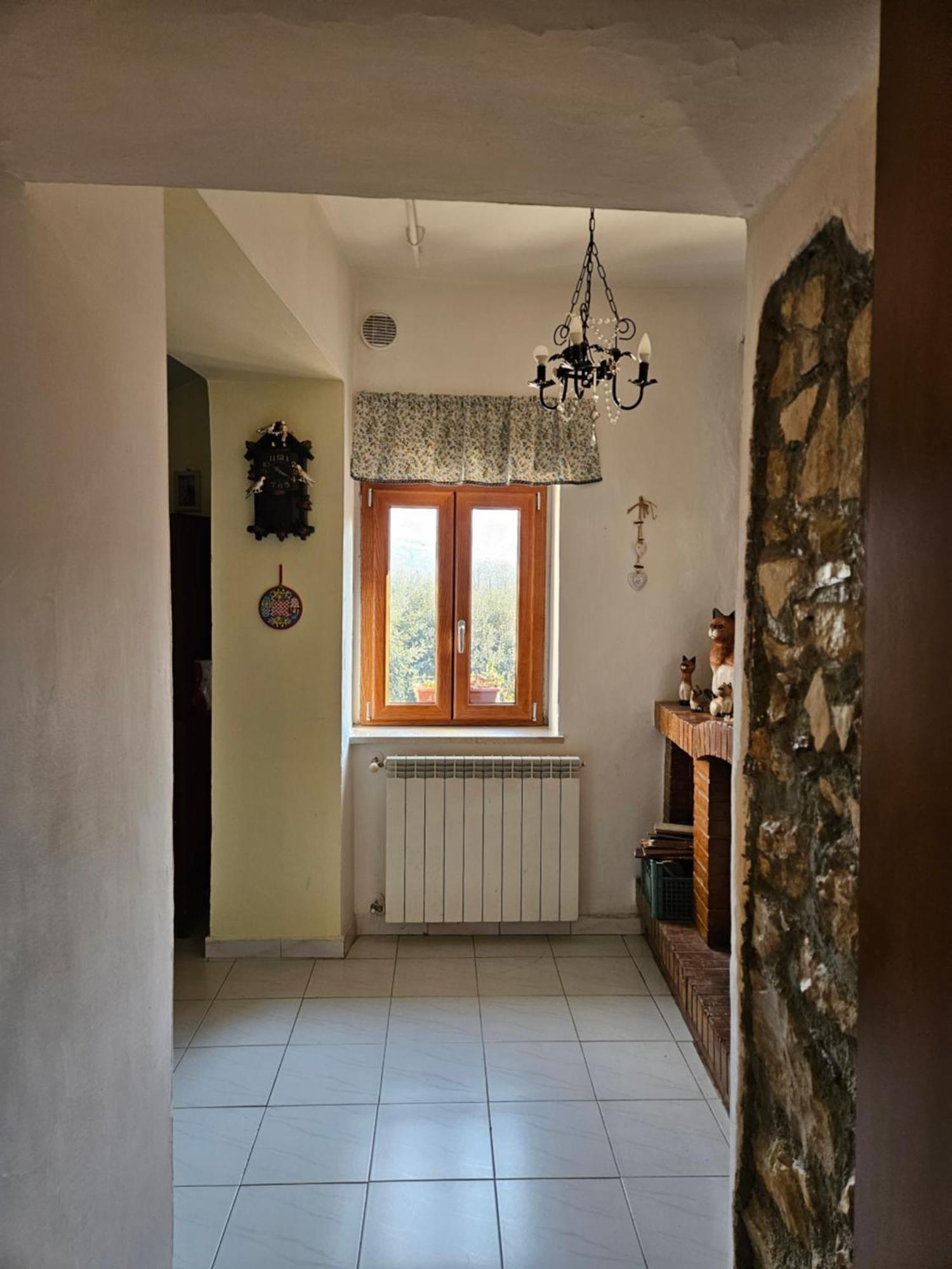 Castelnuovo Parano Casa Di Mamma Rosaヴィラ エクステリア 写真