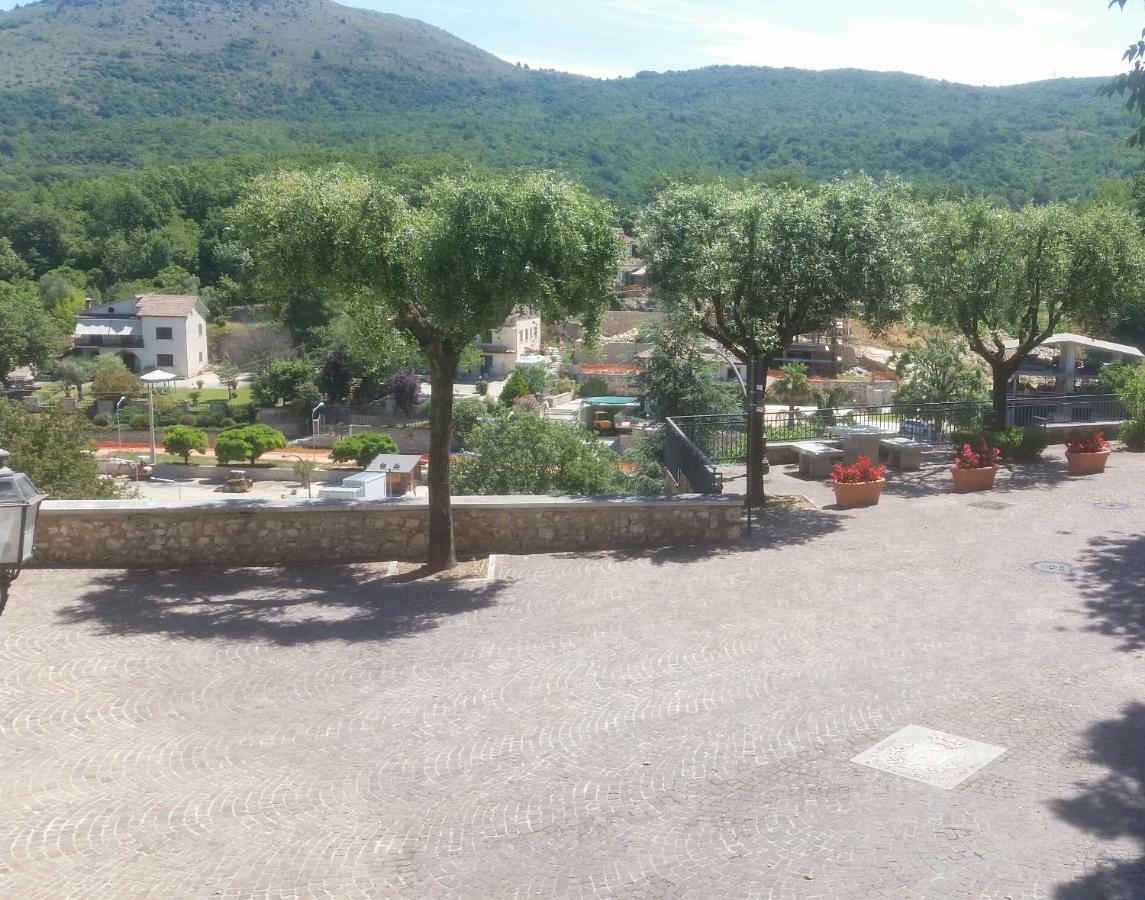 Castelnuovo Parano Casa Di Mamma Rosaヴィラ エクステリア 写真