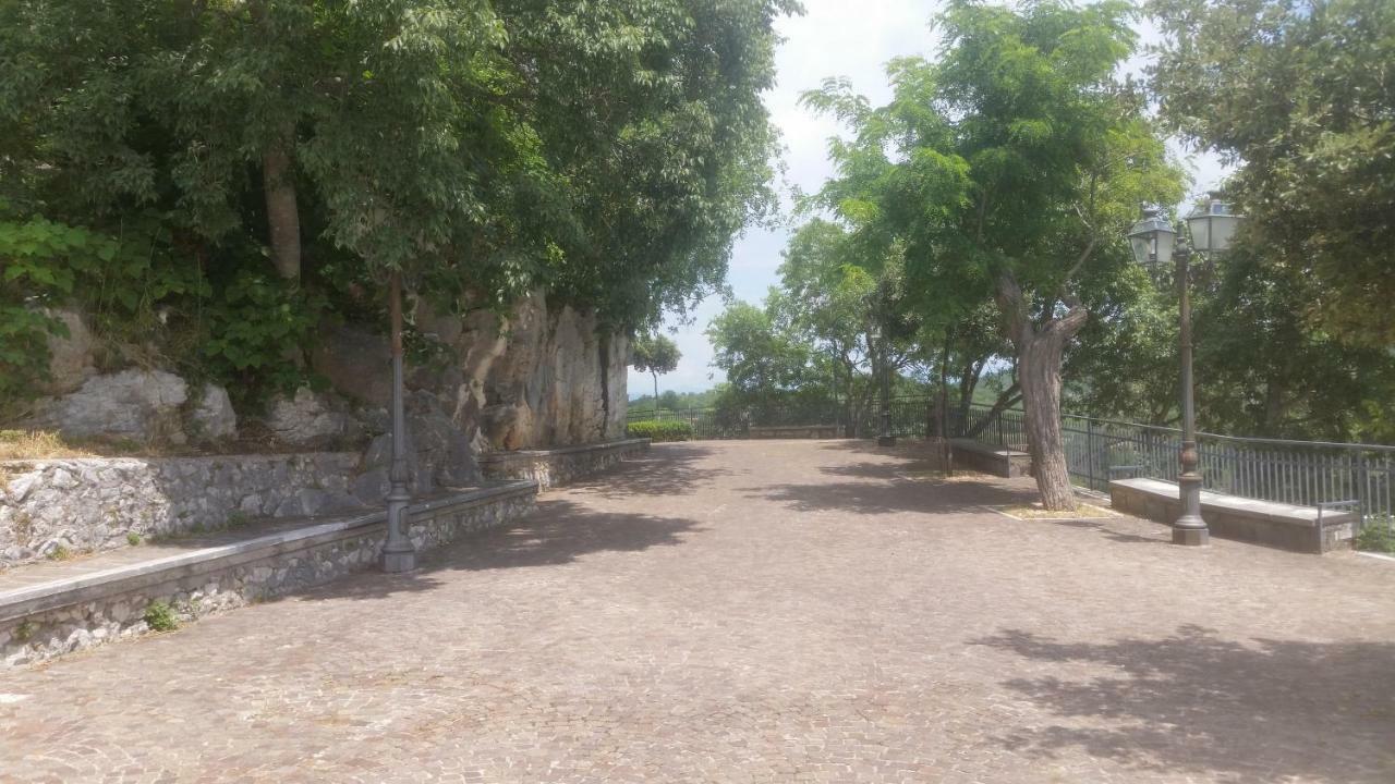Castelnuovo Parano Casa Di Mamma Rosaヴィラ エクステリア 写真
